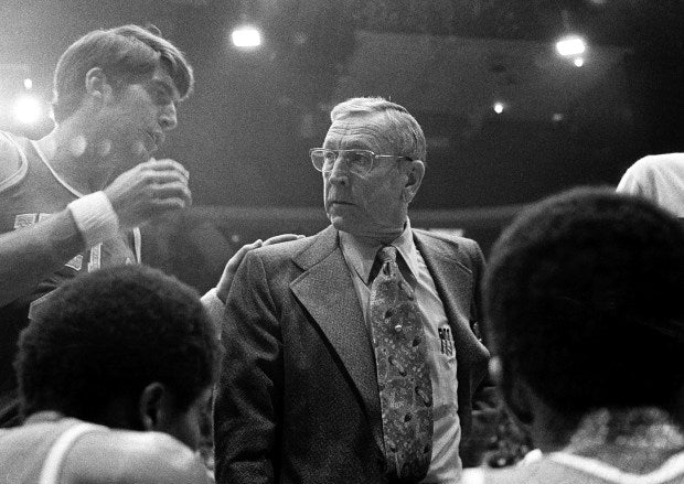 Greg Lee, UCLA guard under John Wooden, dies at 70
