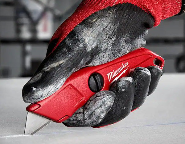 Have You Seen this Milwaukee Utility Knife Before?