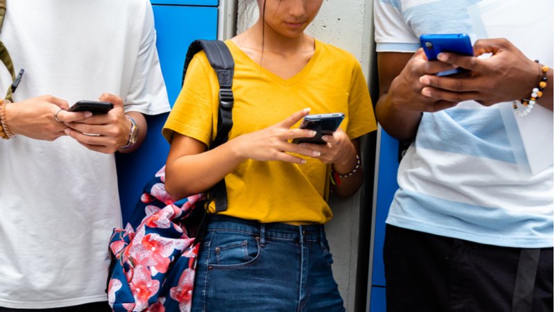 Ending the Youth Screen Addiction Means a Change in Parenting.