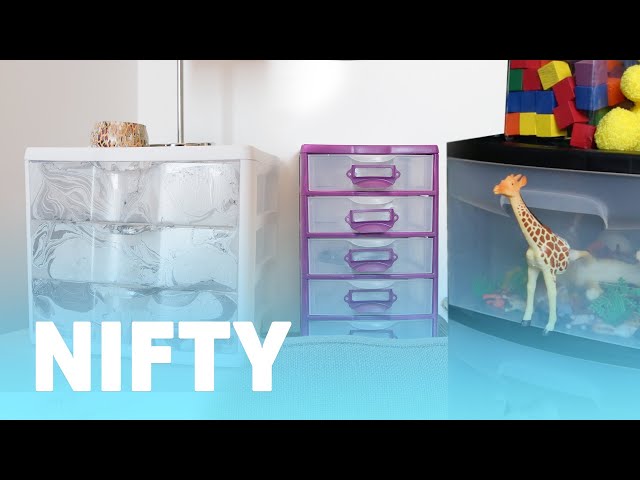 Here is what you'll need! 7 Easy Ways To Upgrade Your Plastic Drawers Marbled Drawers Supplies Drawers Dark color nail polish Light color nail polish Tub of ...