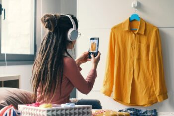 The Best Resale Apps to Help You Downsize and Declutter Your Home