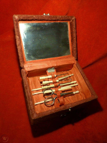 Stitches Through Time: Knitting Heirlooms