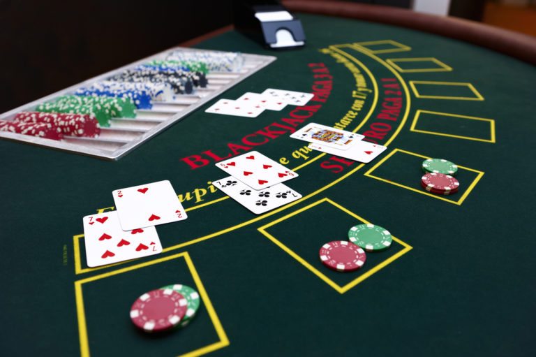 4 Things You Need to Know Before Playing Blackjack